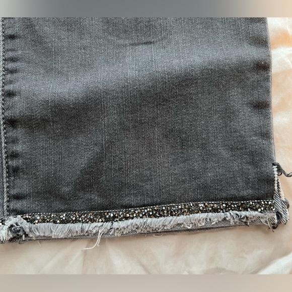 WIT AND WISDOM Women's Ab
Technology Jeans 12 gray color embellished eyelash hem - Picture 8 of 12